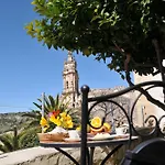 Casa Sipione Papa Bed & Breakfast